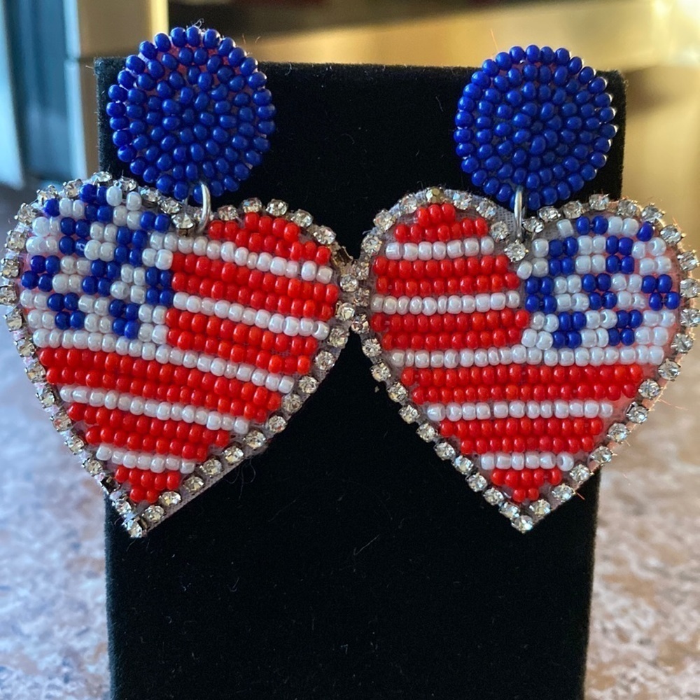 LARGE beaded American flag‎ patriotic Fourth of July heart post dangle earrings